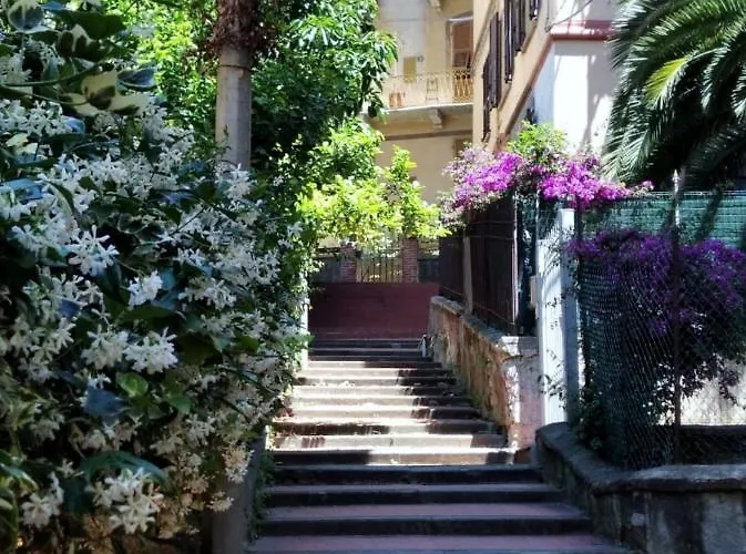 Апартаменты Scalinata Vernazza Little House *