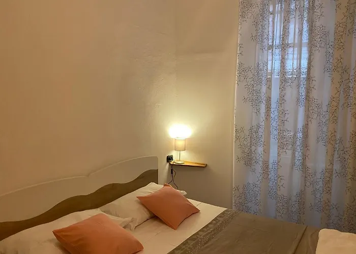 Scalinata Vernazza Little House Апартаменты Специя